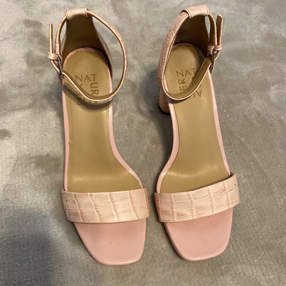 Naturalizer Joy heels - Picture 2 of 7